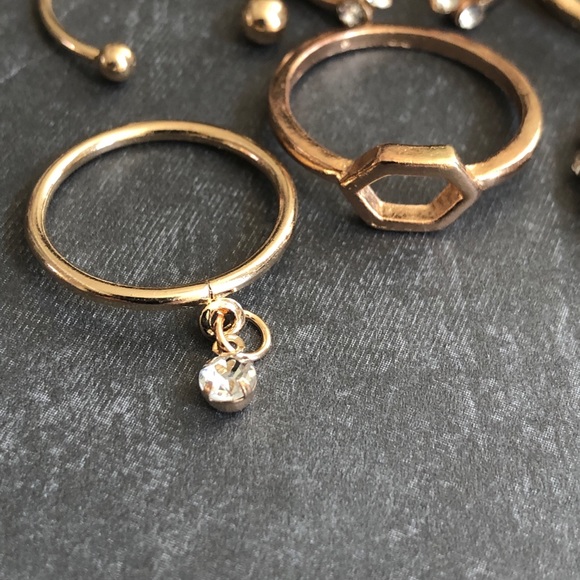 3/$25⚡️boho stackable midi knuckle ring set - Picture 10 of 14